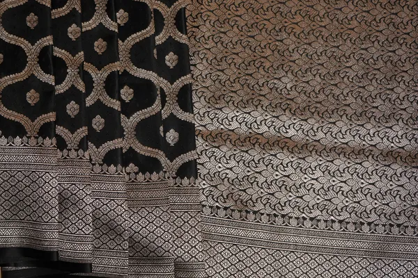 Black_Banarasi_Silk_Zardozi_Work_Saree_For_Women