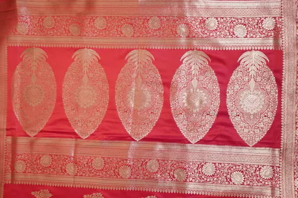 Red_Banarasi_Silk_Zardozi_Work_Saree_For_Women