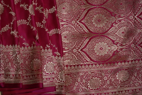 Pink_Banarasi_Silk_Zardozi_Work_Saree_For_Women