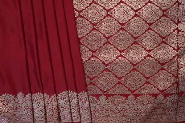 Maroon_Banarasi_Silk_Zardozi_Work_Saree_For_Women