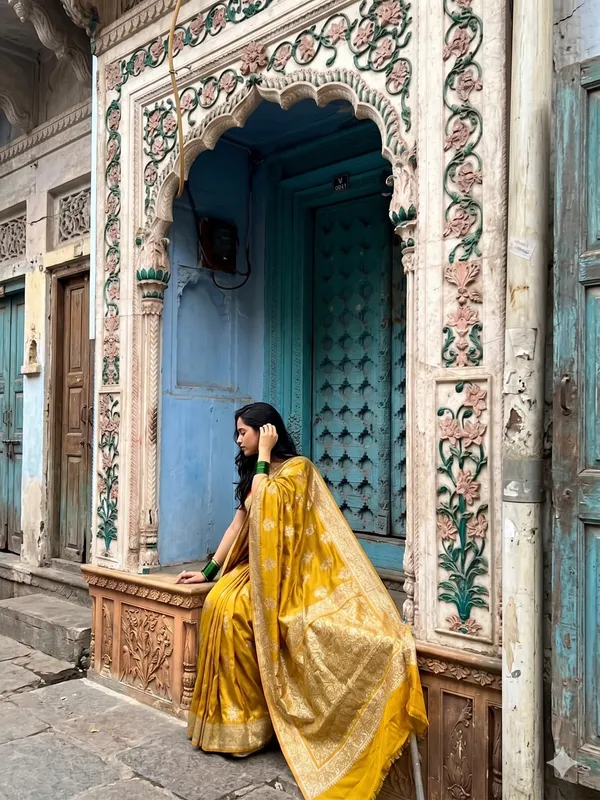 Yellow_Banarasi_Silk_Zardozi_Work_Saree_For_Women