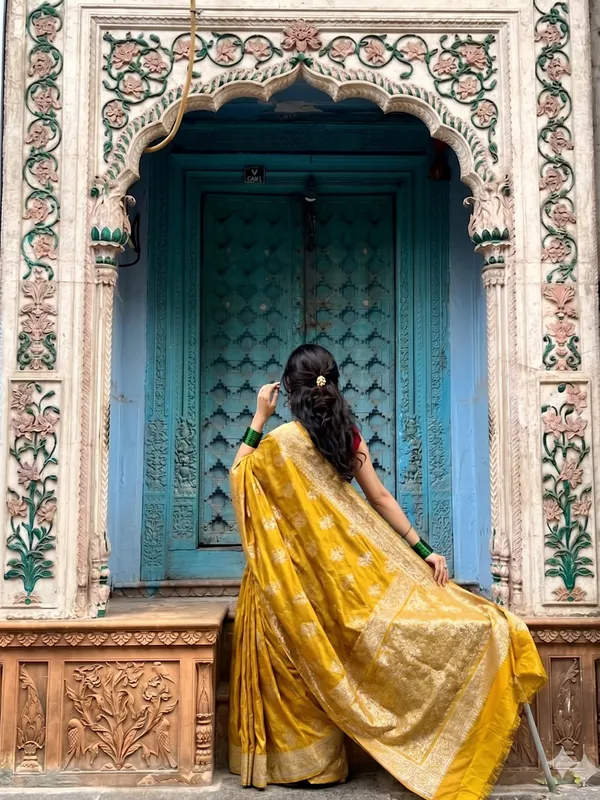 Yellow_Banarasi_Silk_Zardozi_Work_Saree_For_Women