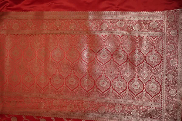 Red_Banarasi_Silk_Zardozi_Work_Saree_For_Women