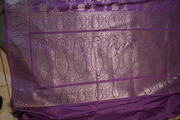 Lavendar_Banarasi_Silk_Zardozi_Work_Saree_For_Women