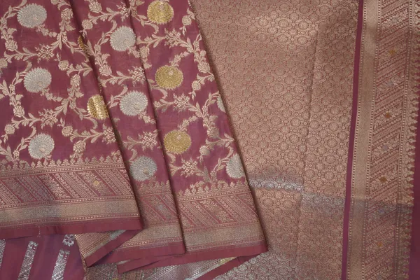 Mauve_Banarasi_Silk_Zardozi_Work_Saree_For_Women