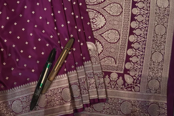 Purple_Banarasi_Silk_Zardozi_Work_Saree_For_Women