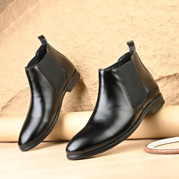 Black_Leatherette_And_Tpr_Slip_On_Boots_For_Men