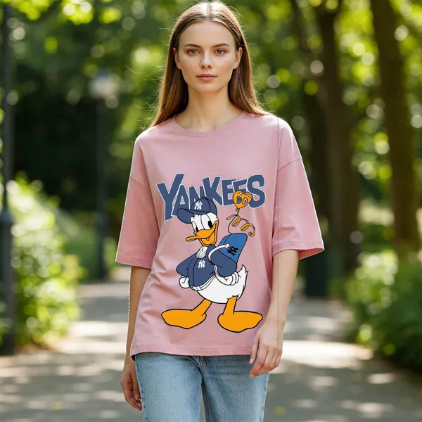 Pink_Cotton_Premium_Donald_Duck_Yankees_Graphic_Oversized_T-Shirt_For_Women