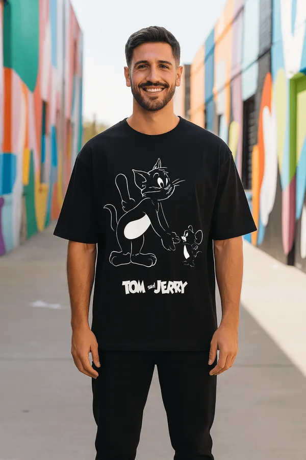 Black_Cotton_Premium_Tom_And_Jerry_Classic_Chase_Cartoon_Tee_Oversized_T-Shirt_For_Men