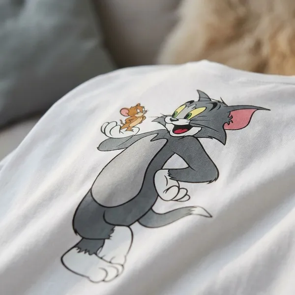 White_Cotton_Premium_Tom_And_Jerry_Graphic_Oversized_T-Shirt_For_Women
