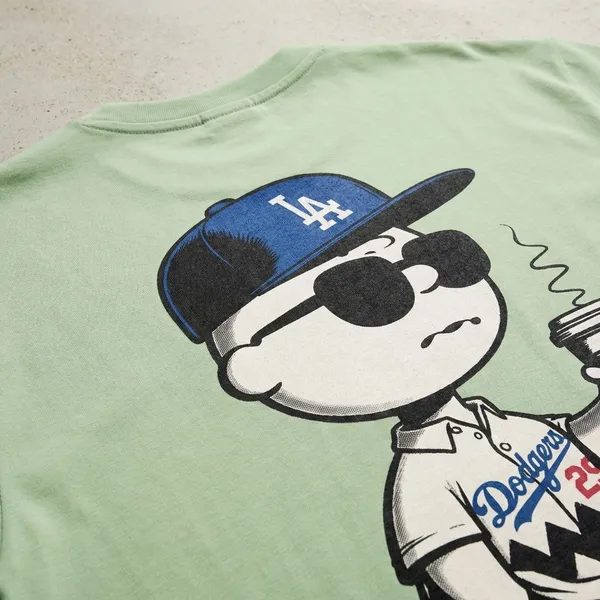 Mint_Green_Cotton_Premium_Mint_Peanuts_Charlie_Dodgers_Oversized_Graphic_Tee_T-Shirt_For_Men