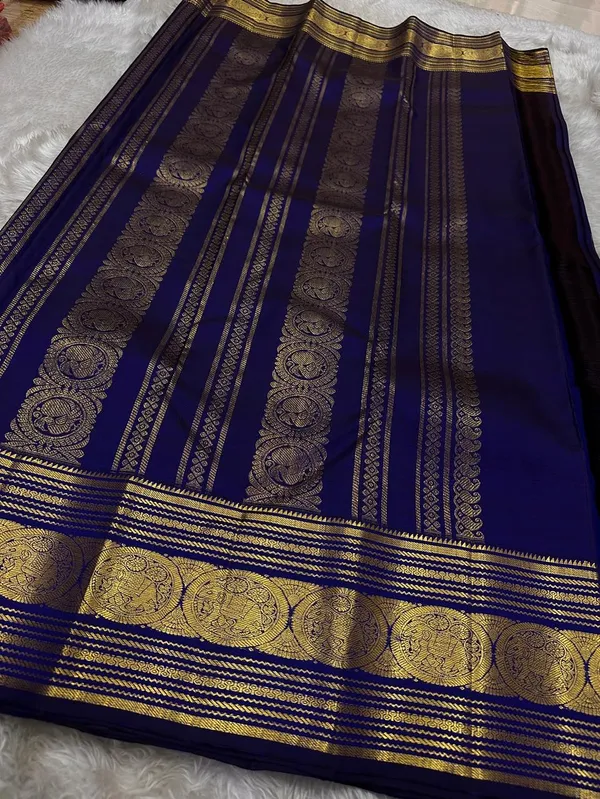 Navy_Blue_Petrichor_Soft_Banarasi_Silk_Saree_With_Eclat_Blouse_Piece_For_Women