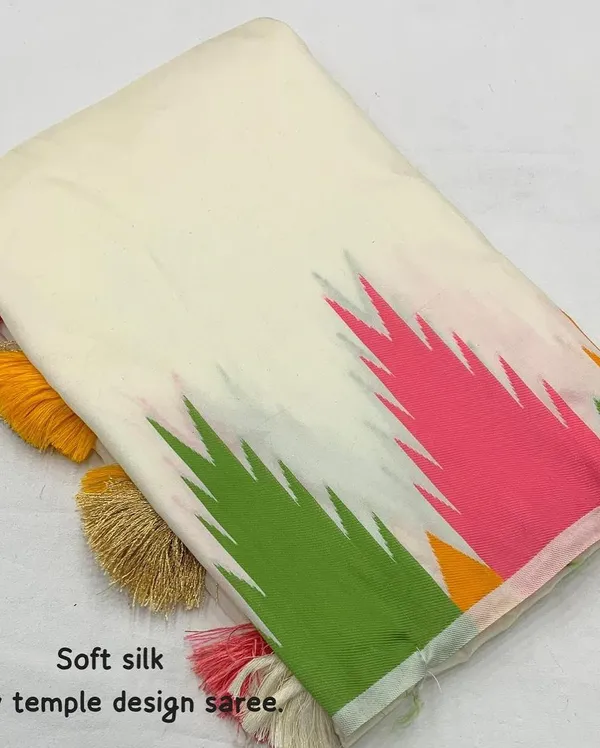 Off_White_Exceptional_Soft_Silk_Saree_With_Desiring_Blouse_Piece_For_Women