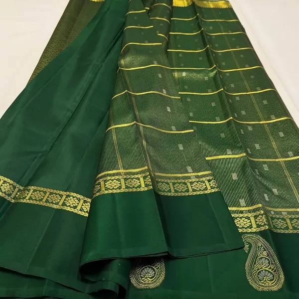 Dark_Green_Gratifying_Soft_Banarasi_Silk_Saree_With_Radiant_Blouse_Piece_For_Women