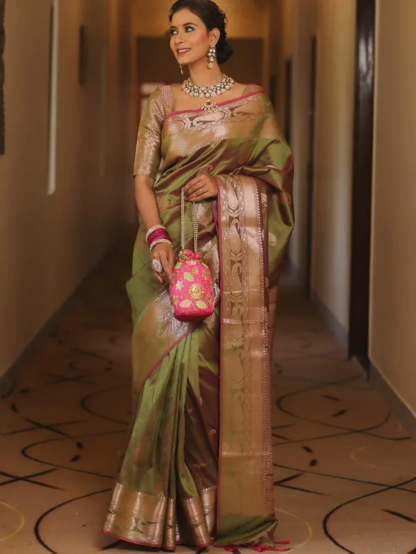 Mehndi_Enthralling_Soft_Banarasi_Silk_Saree_With_Deserving_Blouse_Piece_For_Women