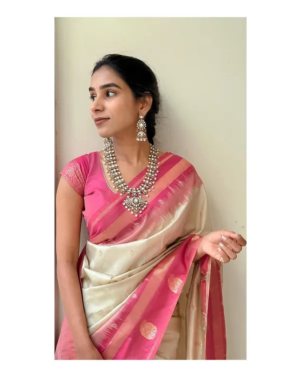 Pink_Cynosure_Soft_Silk_Saree_With_Delightful_Blouse_Piece_For_Women