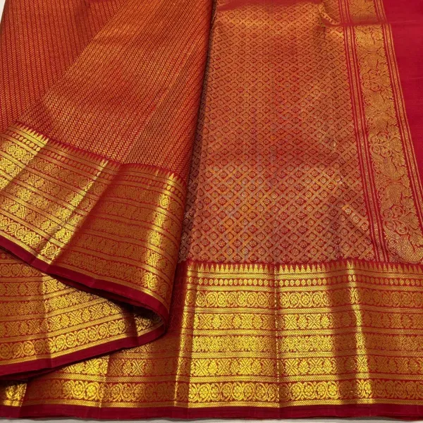 Red_Felicitous_Soft_Banarasi_Silk_Saree_With_Improbable_Blouse_Piece_For_Women