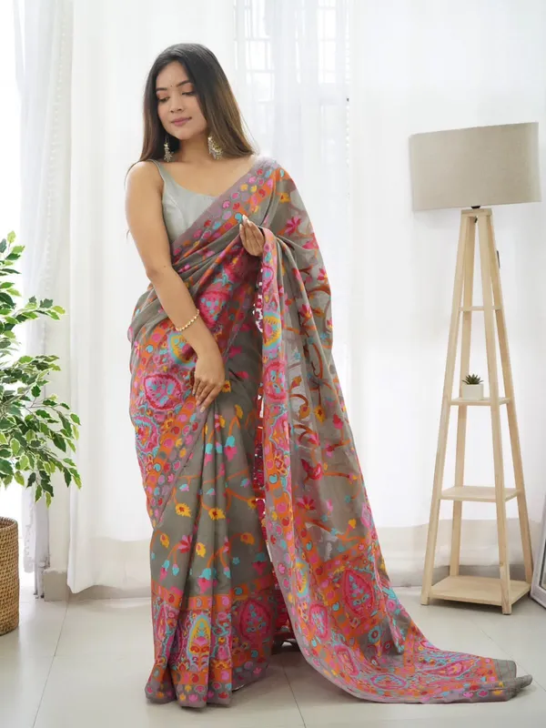 Grey_Sensational_Pashmina_Saree_With_Girlish_Blouse_Piece_For_Women