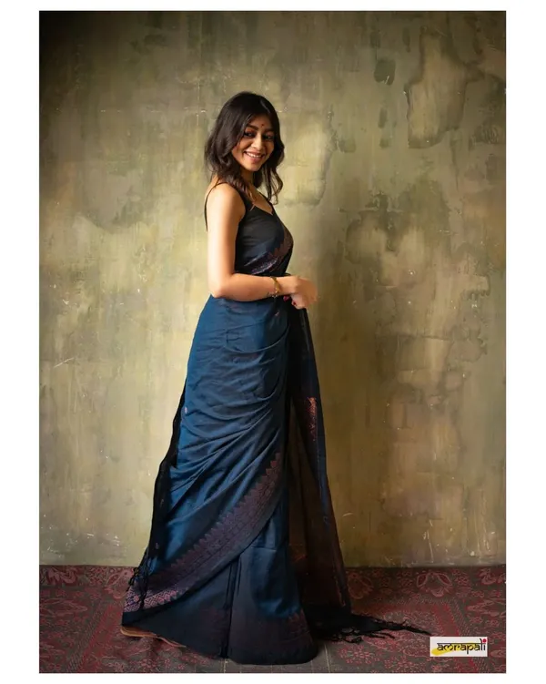 Navy_Blue_Angelic_Soft_Silk_Saree_With_Assemblage_Blouse_Piece_For_Women