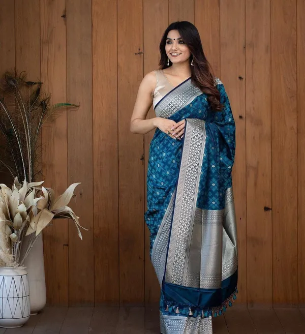 Teal_Blue_Diaphanous_Teal_Soft_Silk_Saree_With_Elision_Blouse_Piece_For_Women