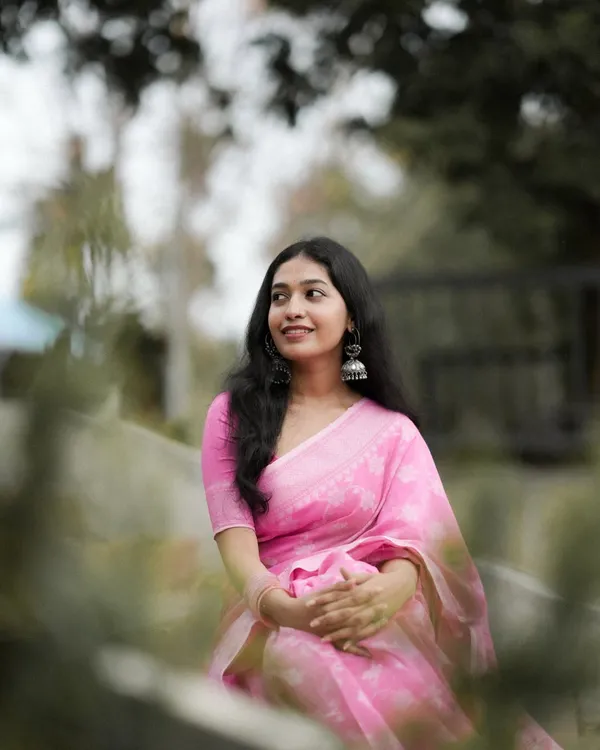 Pink_Luxuriant_Cotton_Silk_Saree_With_Evocative_Blouse_Piece_For_Women