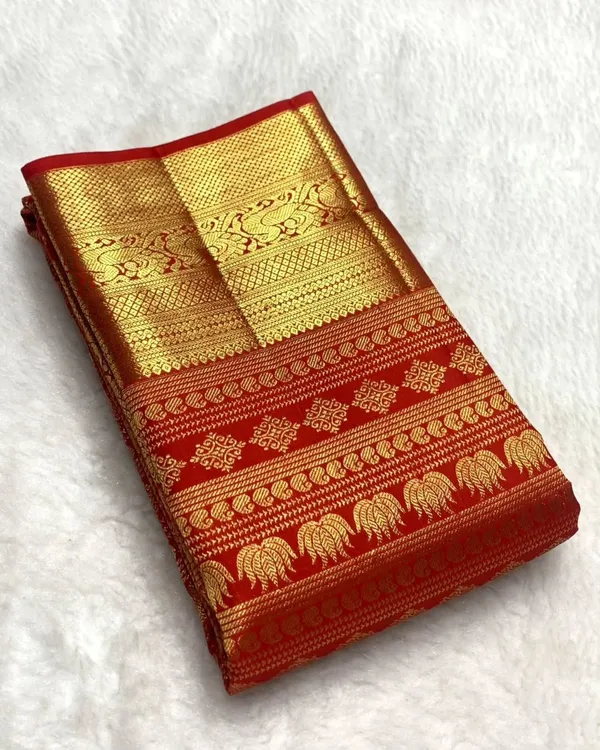 Red_Ethnic_Soft_Banarasi_Silk_Saree_With_Prominent_Blouse_Piece_For_Women