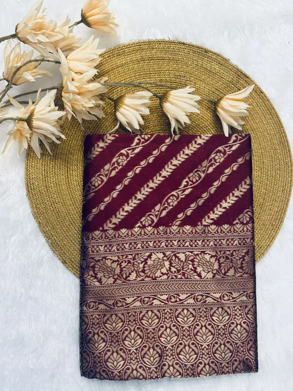 Wine_Exceptional_Soft_Silk_Saree_With_Cynosure_Blouse_Piece_For_Women