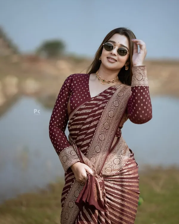 Wine_Exceptional_Soft_Silk_Saree_With_Cynosure_Blouse_Piece_For_Women