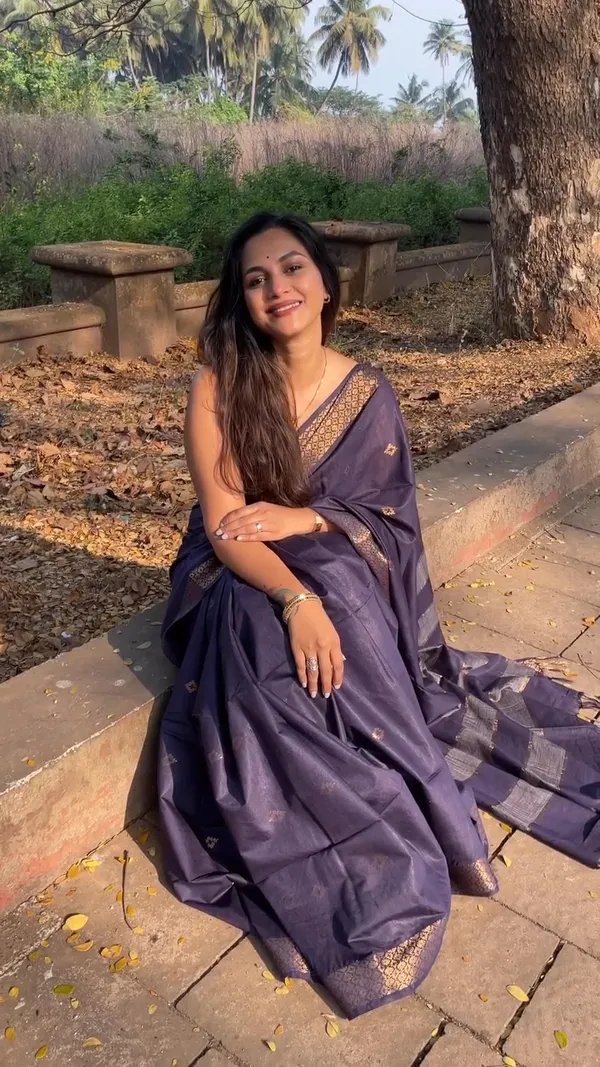 Purple_Divine_Soft_Silk_Saree_With_Brood_Blouse_Piece_For_Women