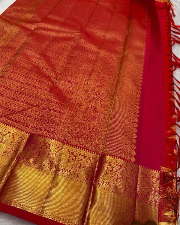 Red_Mesmeric_Soft_Banarasi_Silk_Saree_With_Inspiring_Blouse_Piece_For_Women