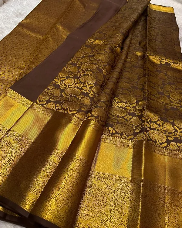 Brown_Marvellous_Soft_Silk_Saree_With_Desiring_Blouse_Piece_For_Women