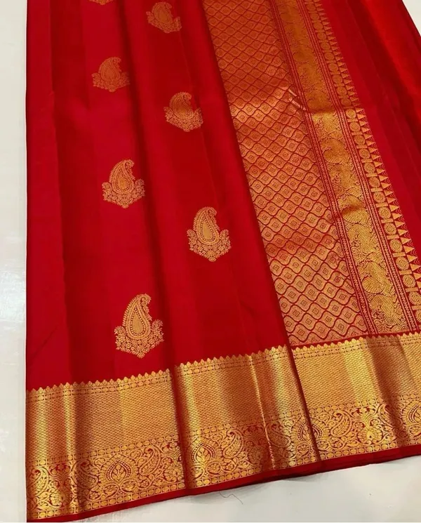 Red_Prodigal_Soft_Silk_Saree_With_Ornate_Blouse_Piece_For_Women