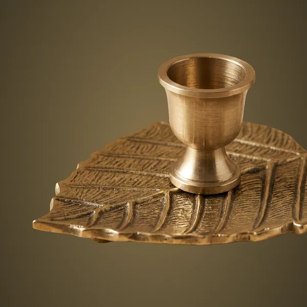 HI-210_Candle_Stand