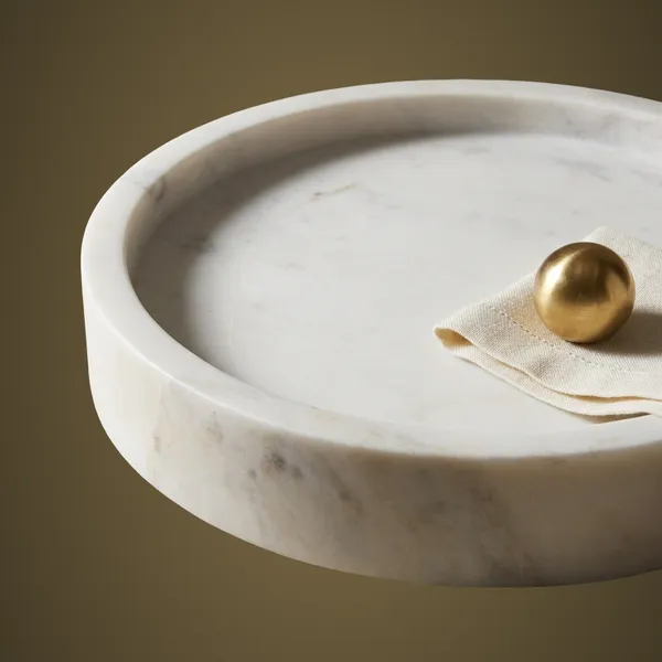 TR18_White_Marble_Round_Tray_8x8x1.50”