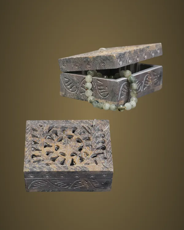 BX08_Soapstone_Box_3”x4”x1.5”