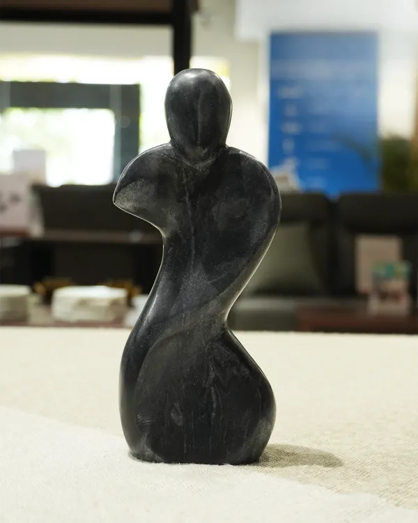 DC72_Black_Marble_Lady_Figure_3.50x2x9"