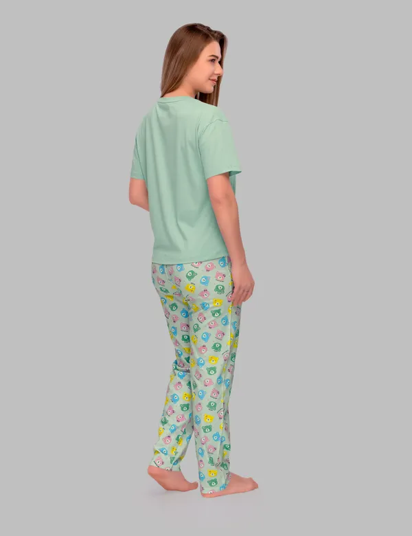 Green_Cotton_Twinning_Top_Pajama_Set_For_Moms