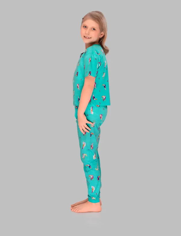 Colorful_Parrot_Dreams_Nightwear