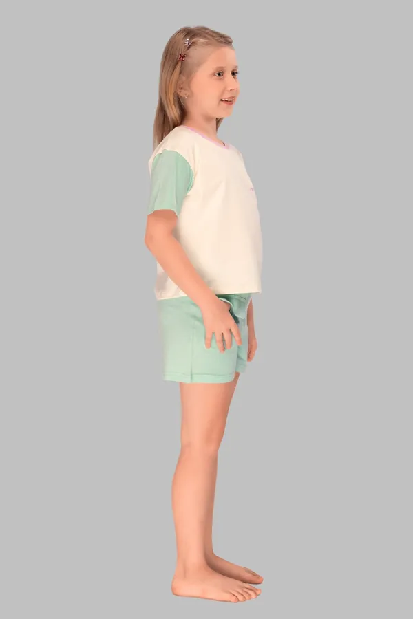 Off_White_Cotton_Twinning_Top_Shorts_Set_For_Moms