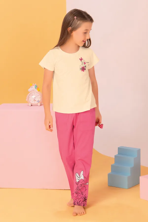 Off_White_Duck_Print_Top_With_Conast_Pink_Pajama_Set_For_Girls