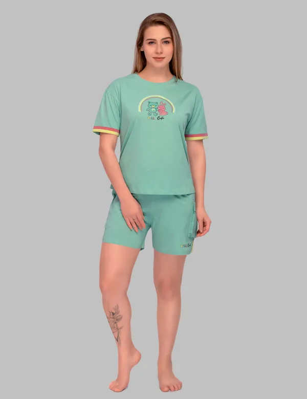 Green_Cotton_Twinning_Top_Shorts_Set_For_Moms