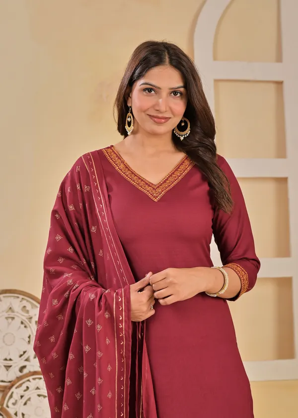 Maroon_And_Black_Viscose_Rayon_Embroidered_V_Neck_A-Line_Kurta_Pant_And_Dupatta_For_Women_And_Girls_|_Pack_Of_2