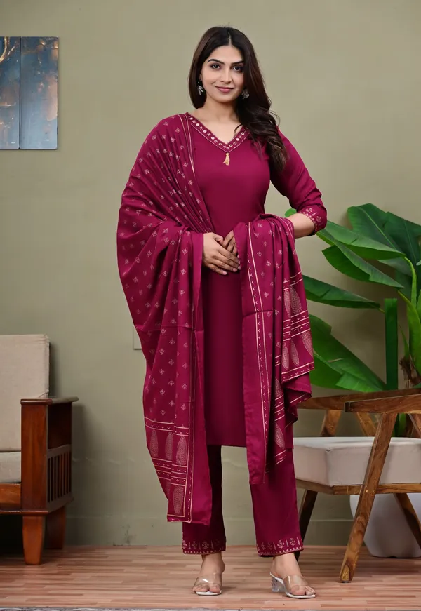Maroon_Viscose_Rayon_Embroidered_V_Neck_Straight_Kurta_Pyjama_And_Dupatta_For_Women_And_Girls