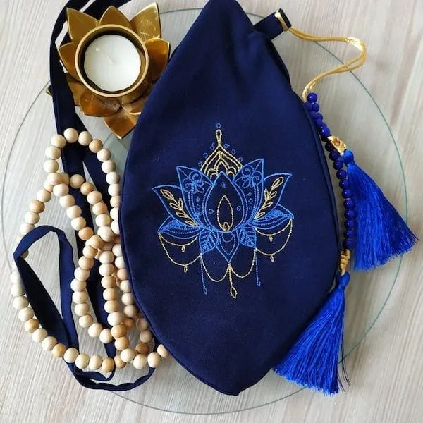 Combo_Permanand_Maharaj_Sipritual_Set_With_Pocket_Srimad_Bhagwat_Geeta_For_Unisex_(Pack_Of_5)