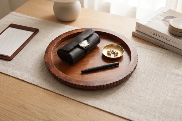 Handcrafted_Natural_Acacia_Wood_Round_Fluted_Serving_Tray