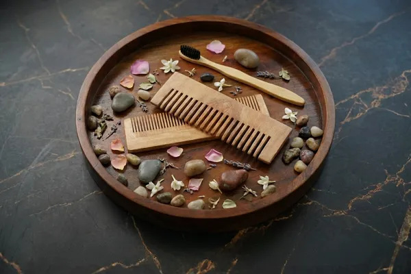 Eco_Friendly_Vanity_Combo_Acacia_Tray_Neem_Grooming_Kit