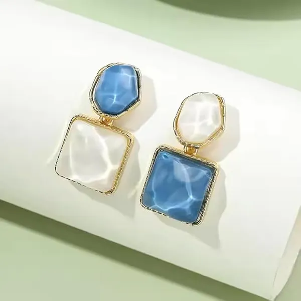 Pack_Of_2_Elegant_Marble_Effect_Drop_Earrings,_Blue_and_White_Geometric_Stone_Dangle_Earrings,_Gold-Tone_Framed_Statement_Jewelry_for_Women,_Fashion_Mismatched_Design_Gold_And_White_And_Blue_Alloy_Stud_Earring_For_Women