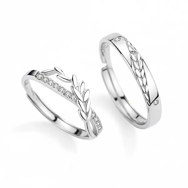Silver_Leaf_Design_Couple_Rings_–_Matching_Promise_Rings_with_Diamond_Accents_for_Him_&_Her_–_Nature-Inspired_Engagement_&_Anniversary_Jewelry