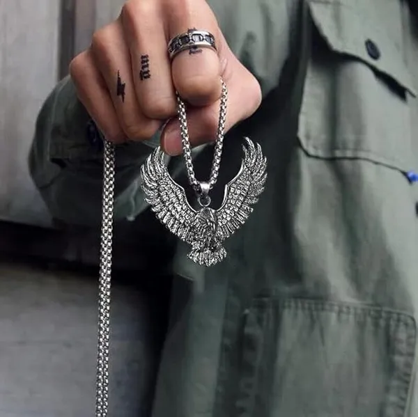 Pack_of_1_Silver_Alloy_Locket_For_Men