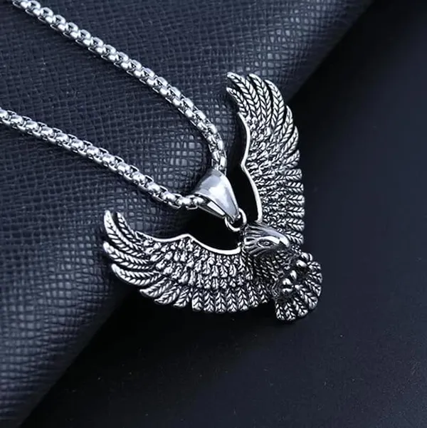 Pack_of_1_Silver_Alloy_Locket_For_Men